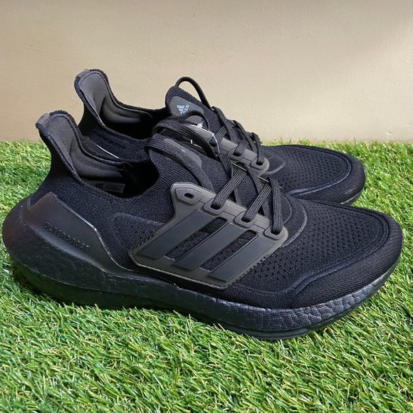 Mens Adidas Ultraboost 21 Athletic Triple Black Running Shoes FY0306 Sz NEW - Picture 1 of 9
